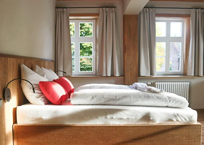 Landgasthof Koenig Von Preussen Locanda Helsa